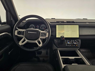 2026 Land Rover Defender X-Dynamic SE