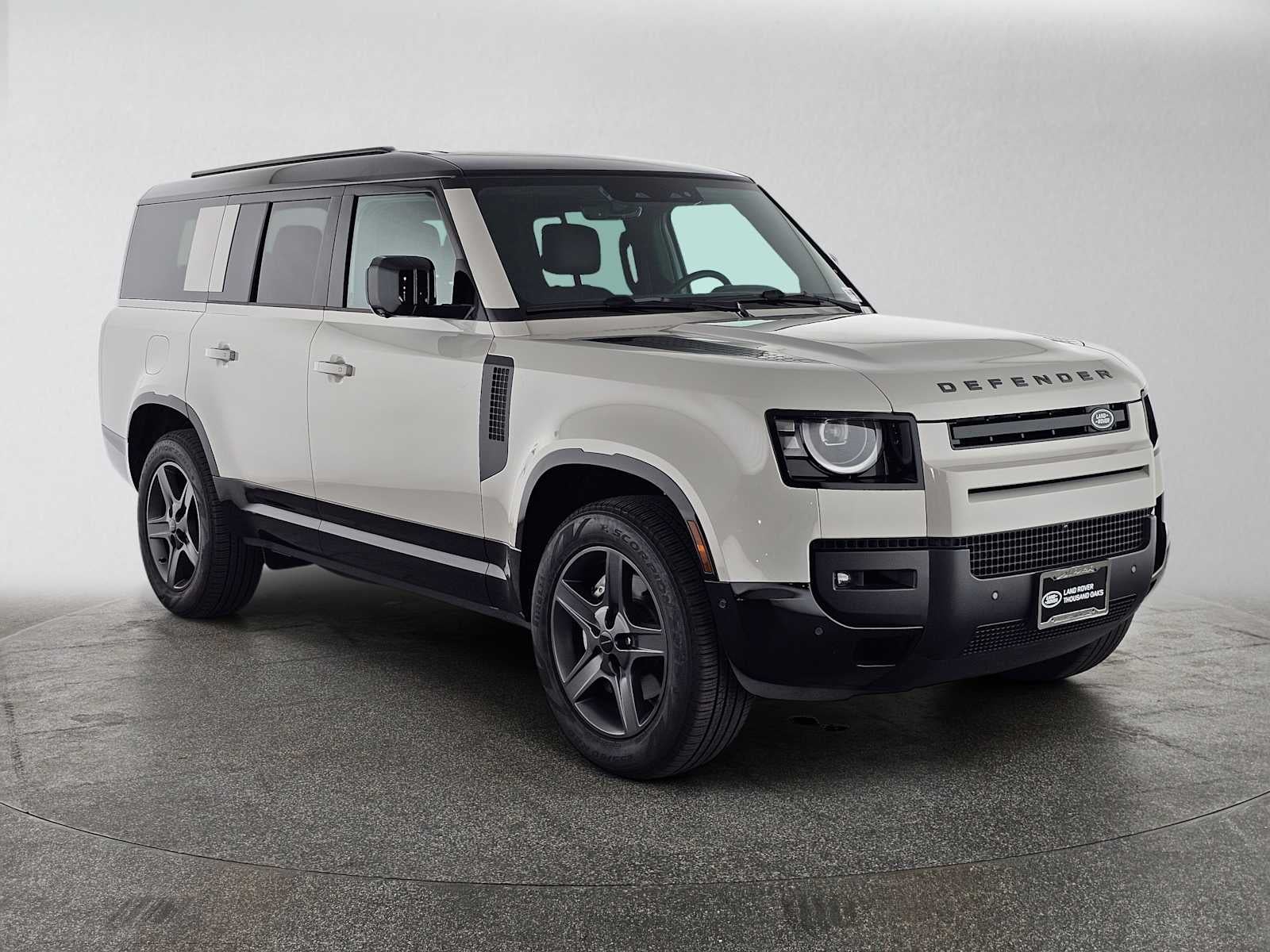 2026 Land Rover Defender X-Dynamic SE