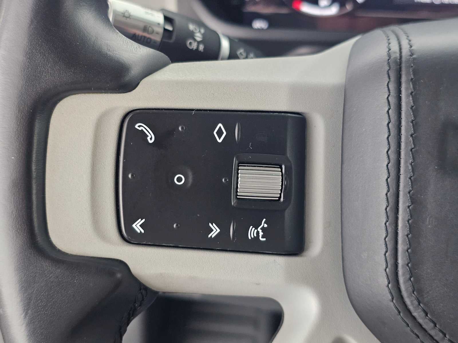 2020 Land Rover Defender HSE