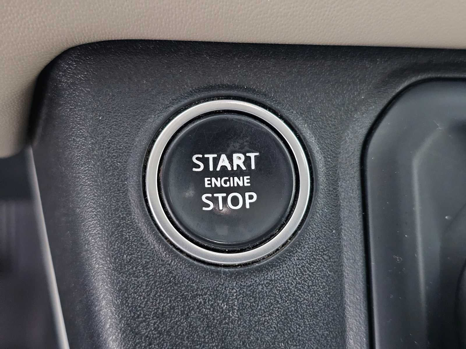 2020 Land Rover Defender HSE