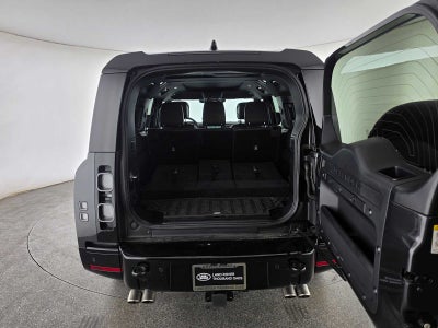 2024 Land Rover Defender V8