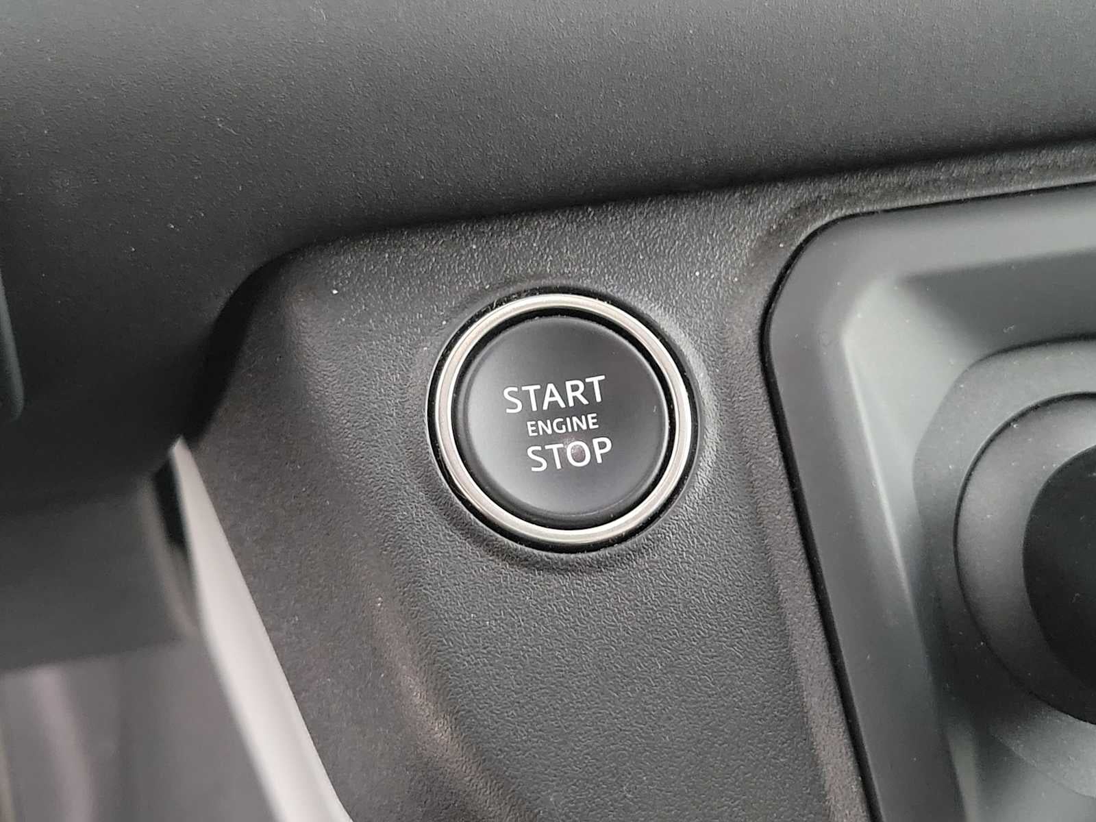 2024 Land Rover Defender S