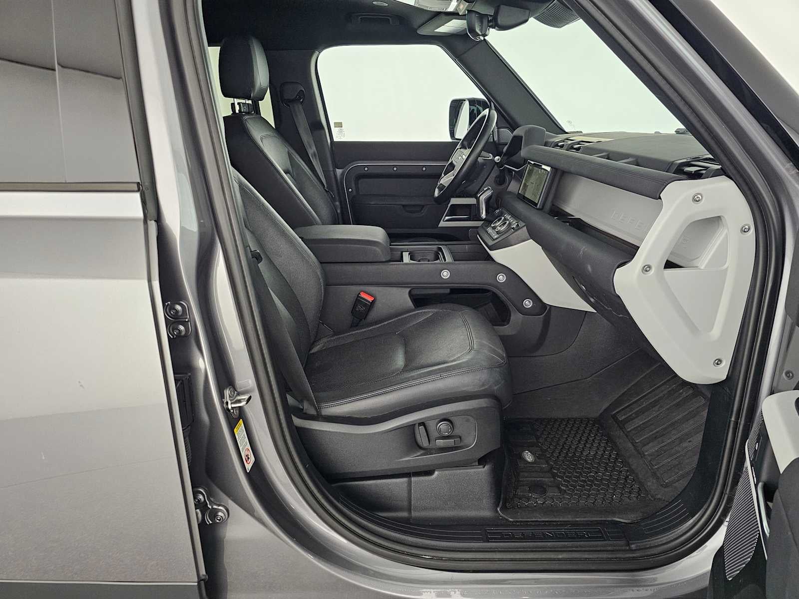 2023 Land Rover Defender S