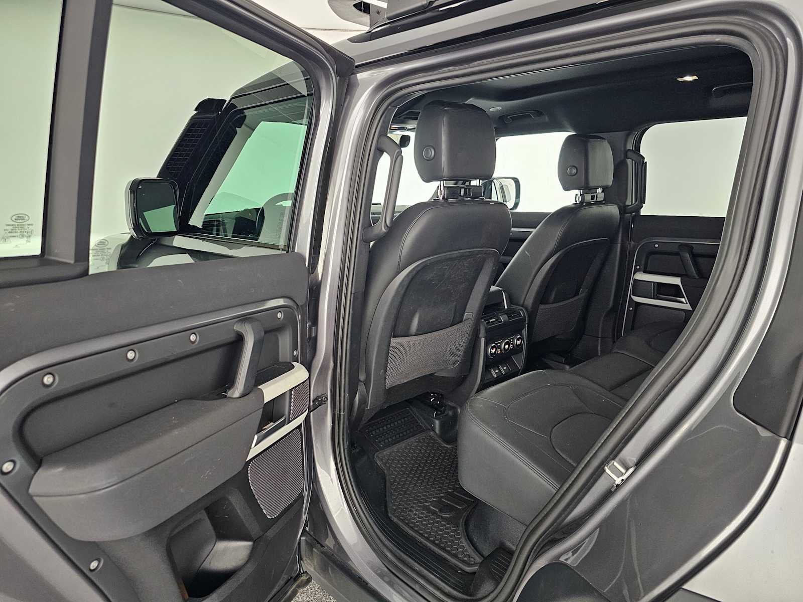 2023 Land Rover Defender S