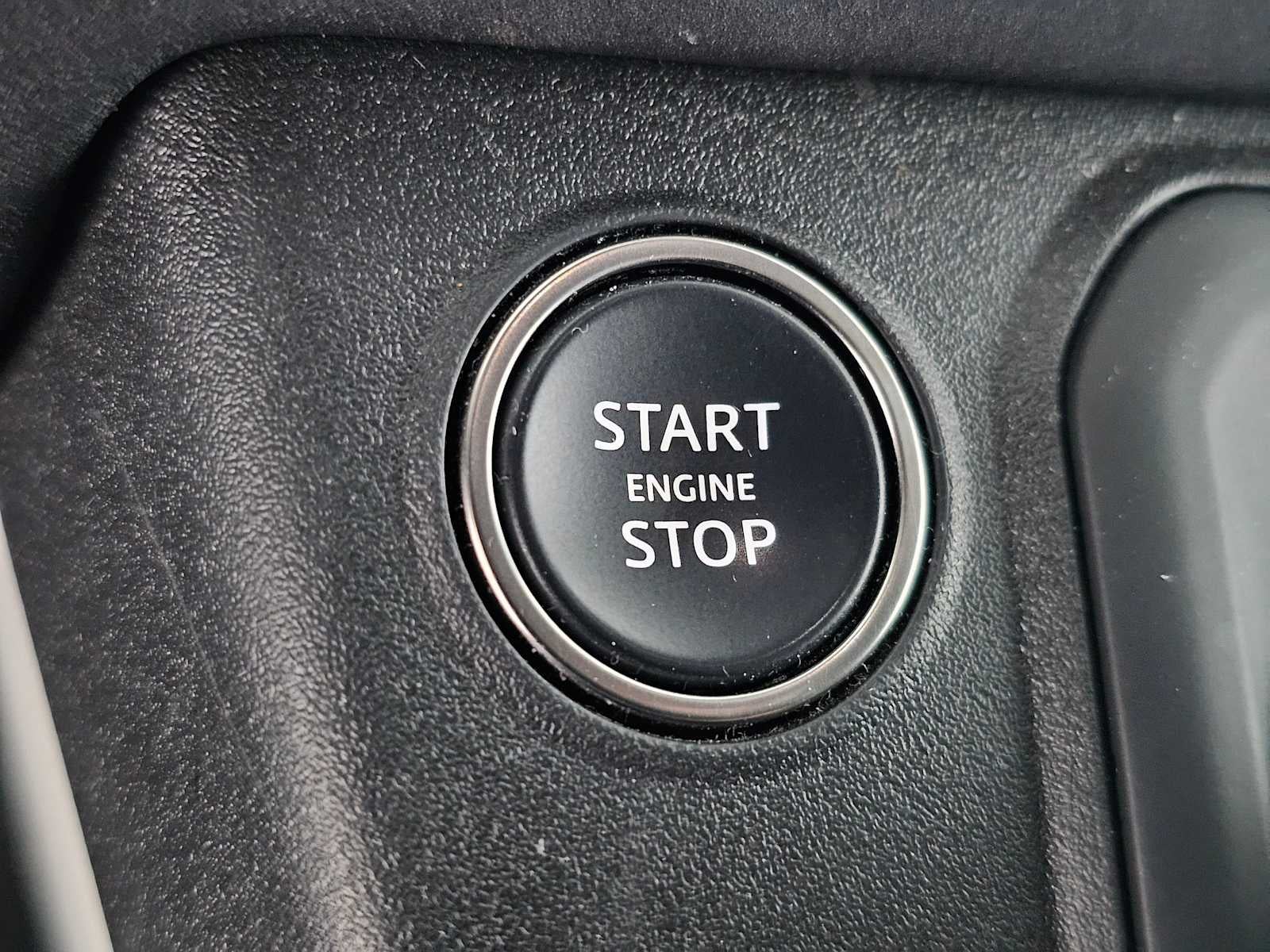 2023 Land Rover Defender S