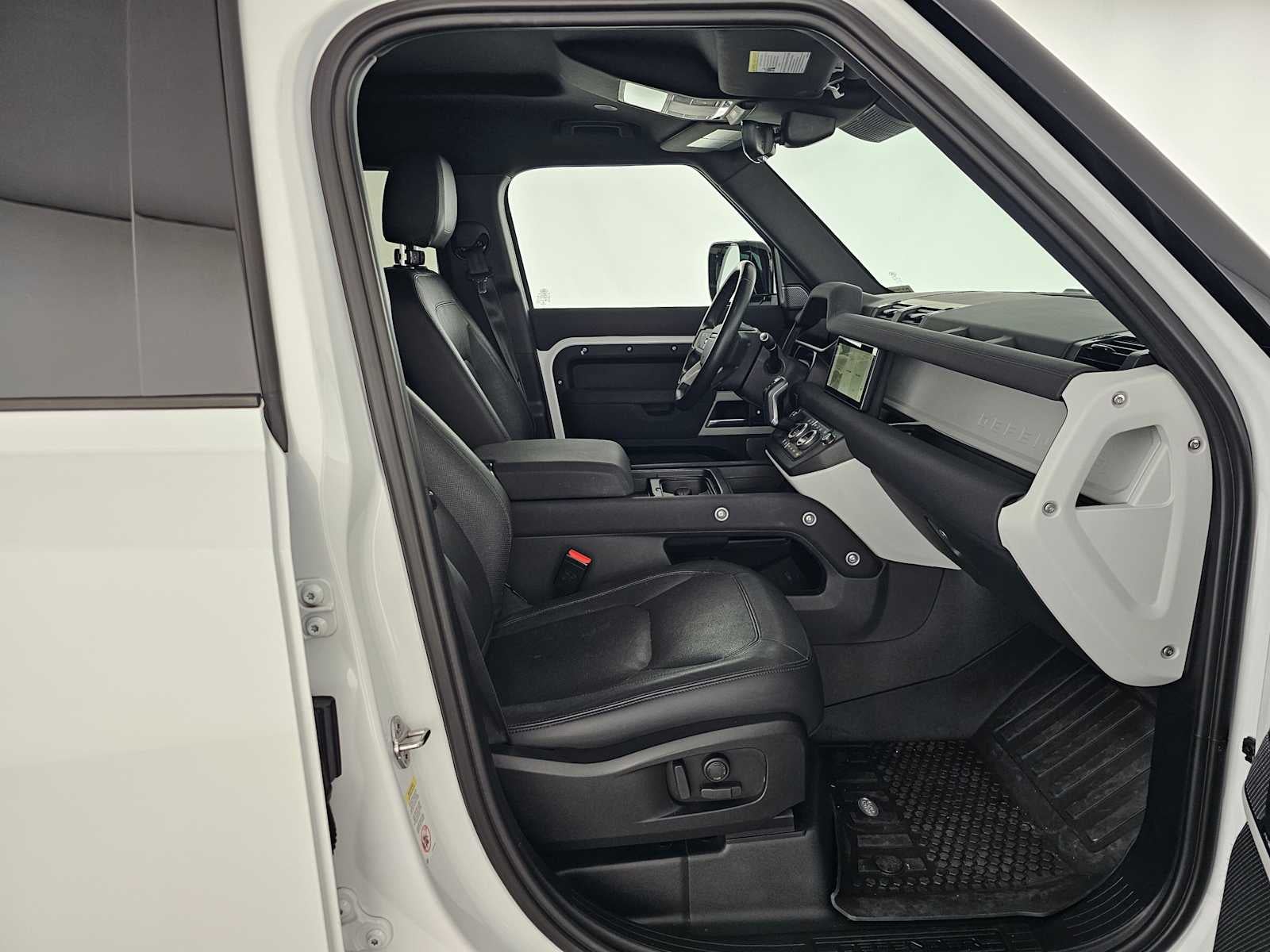 2023 Land Rover Defender S