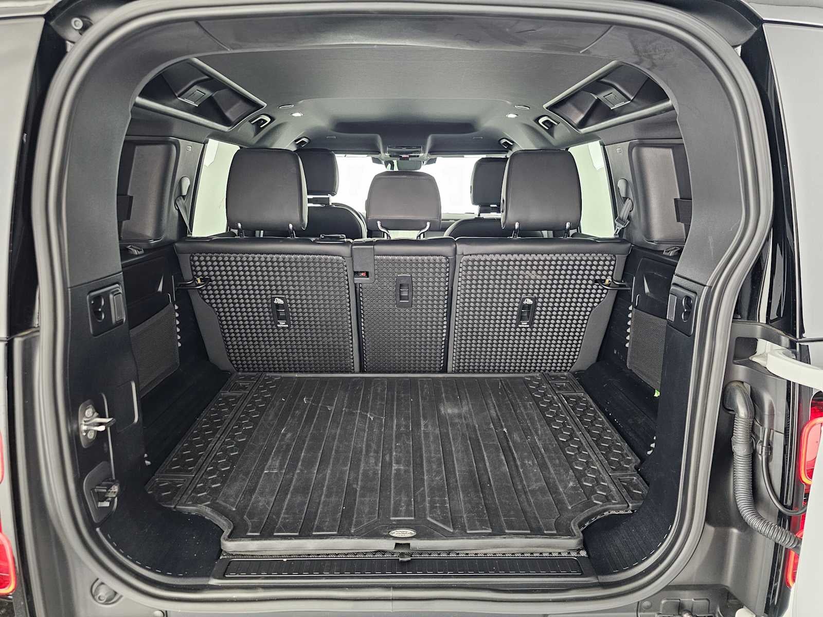 2023 Land Rover Defender S