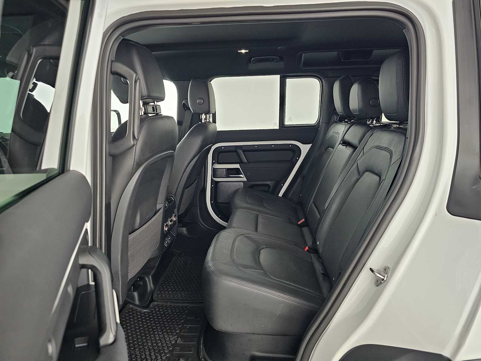 2023 Land Rover Defender S