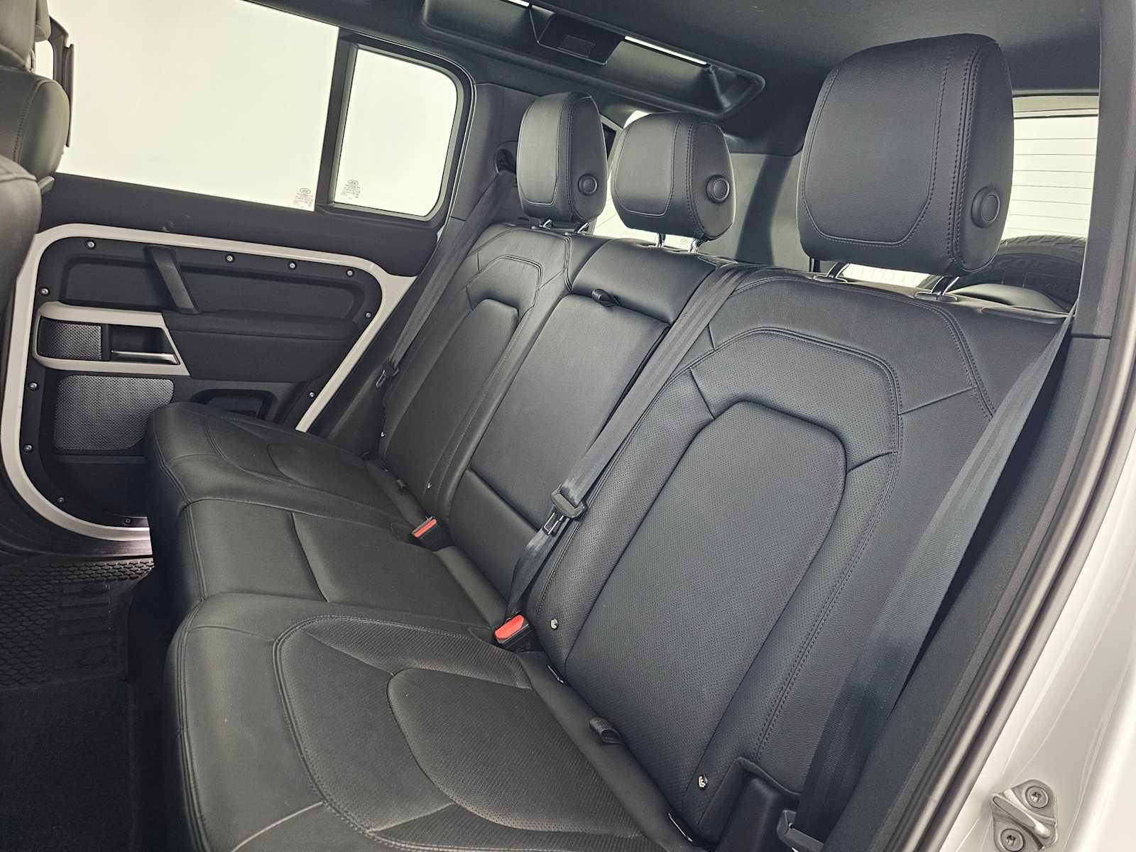 2023 Land Rover Defender S