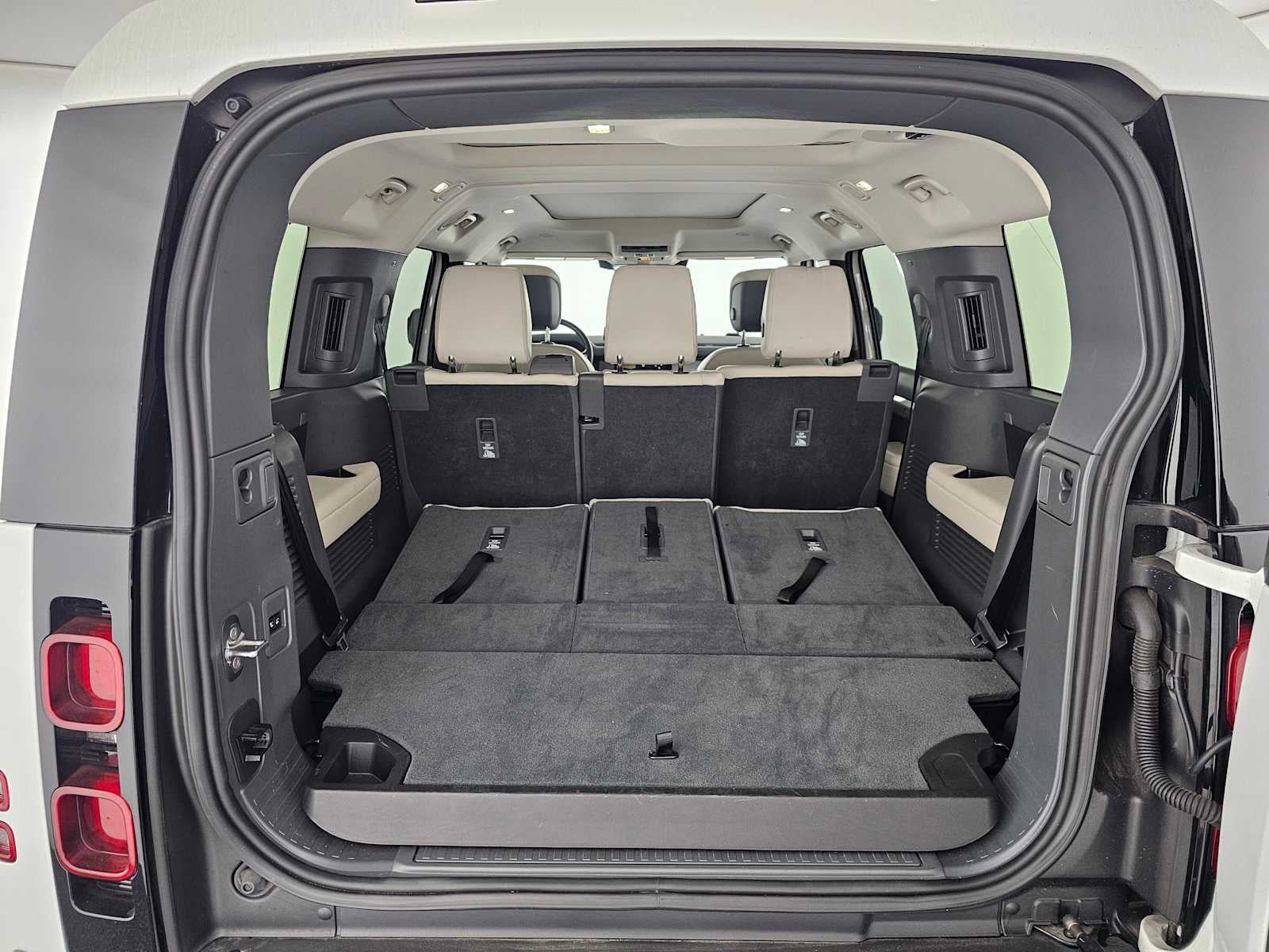 2024 Land Rover Defender S