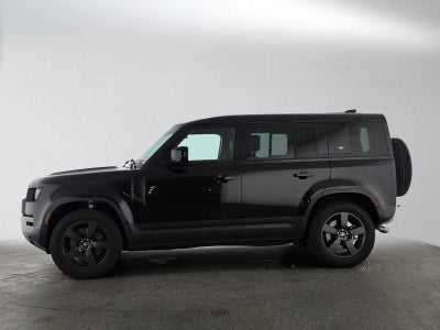 2024 Land Rover Defender SE