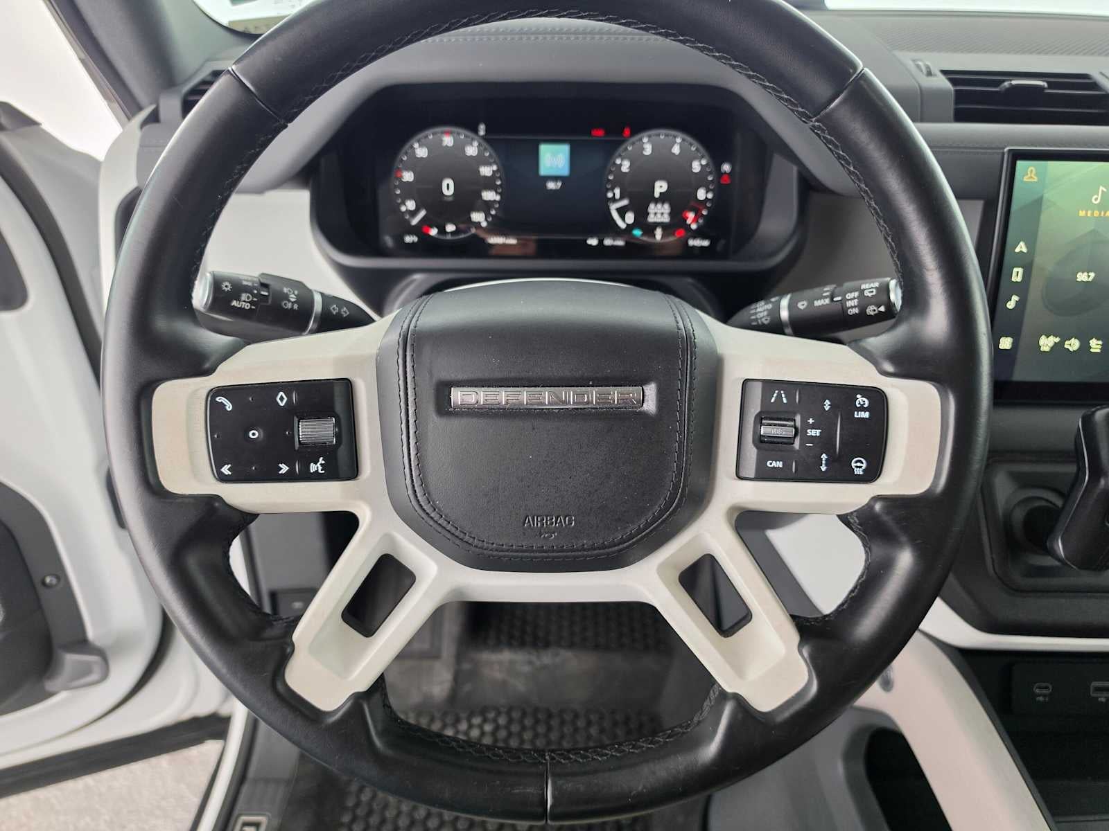 2023 Land Rover Defender First Edition