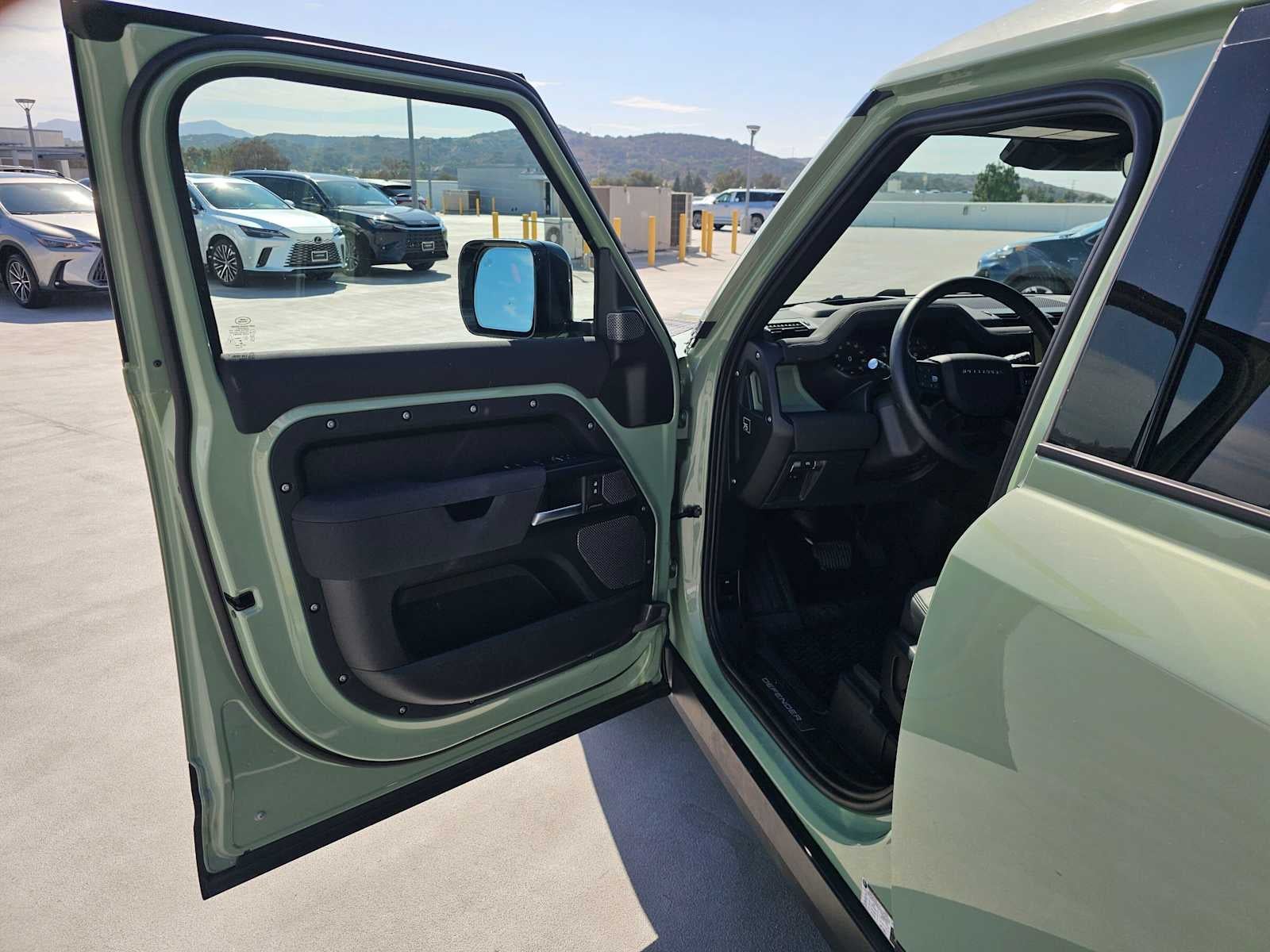 2023 Land Rover Defender 75th Edition