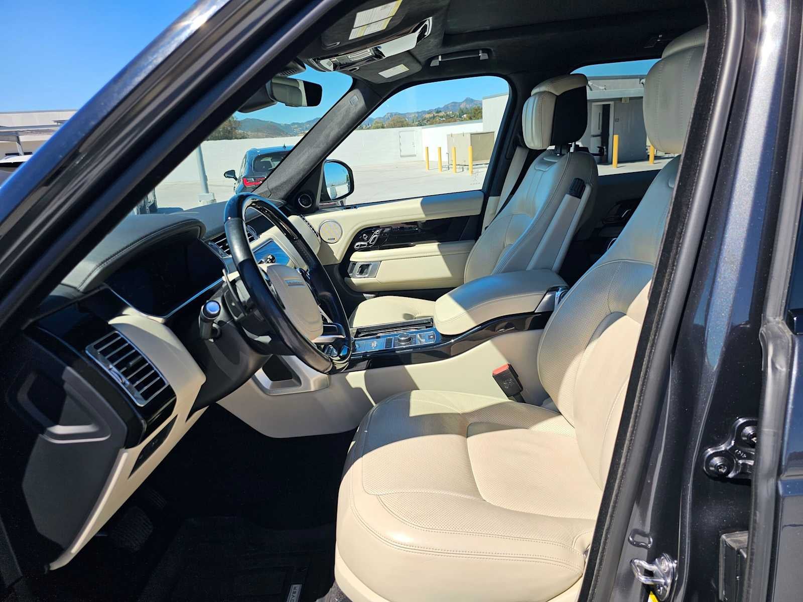 2020 Land Rover Range Rover P525 HSE