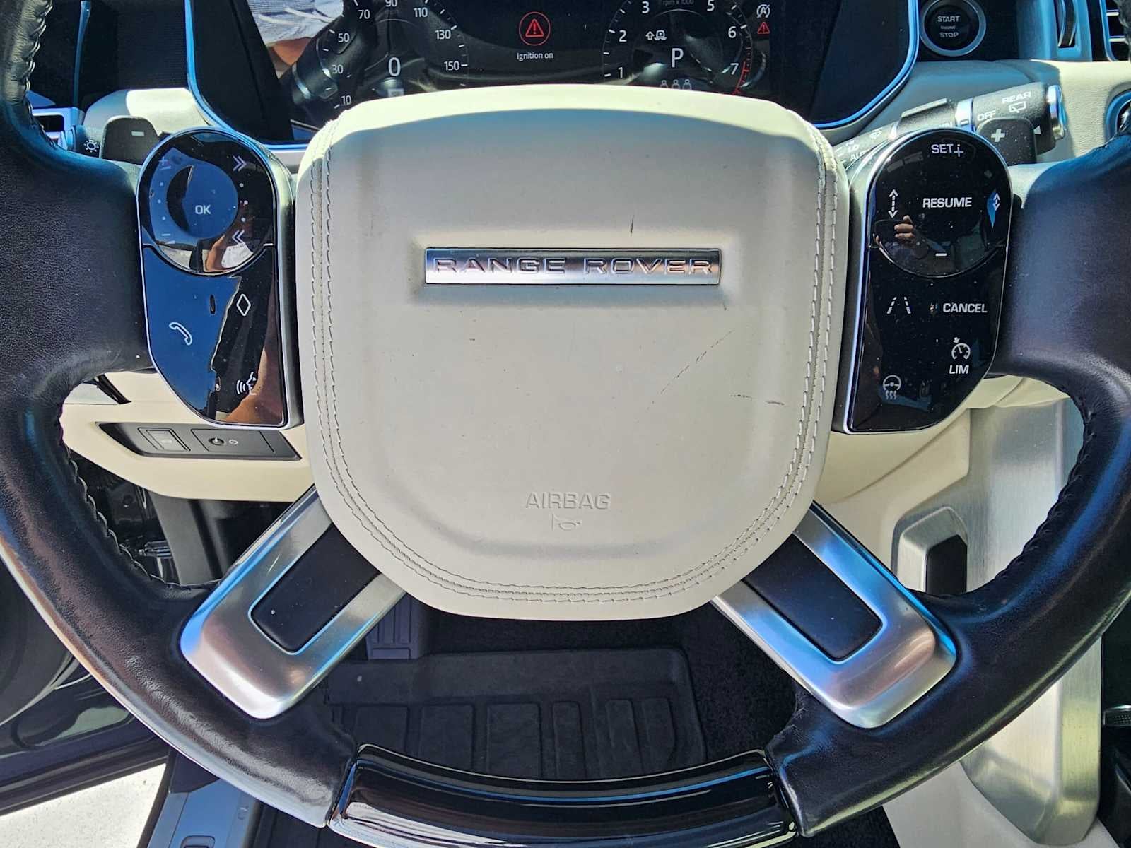 2020 Land Rover Range Rover P525 HSE