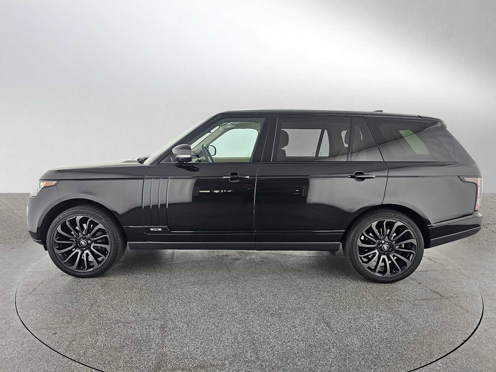 2017 Land Rover Range Rover V8 Supercharged LWB