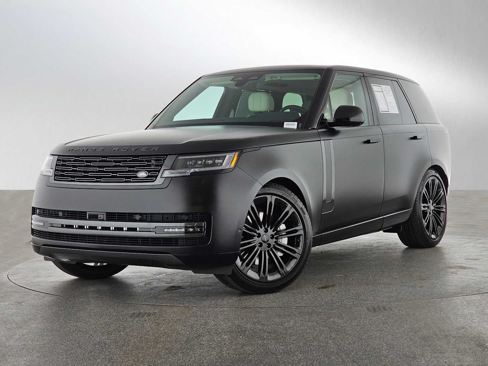 2026 Land Rover Range Rover SE