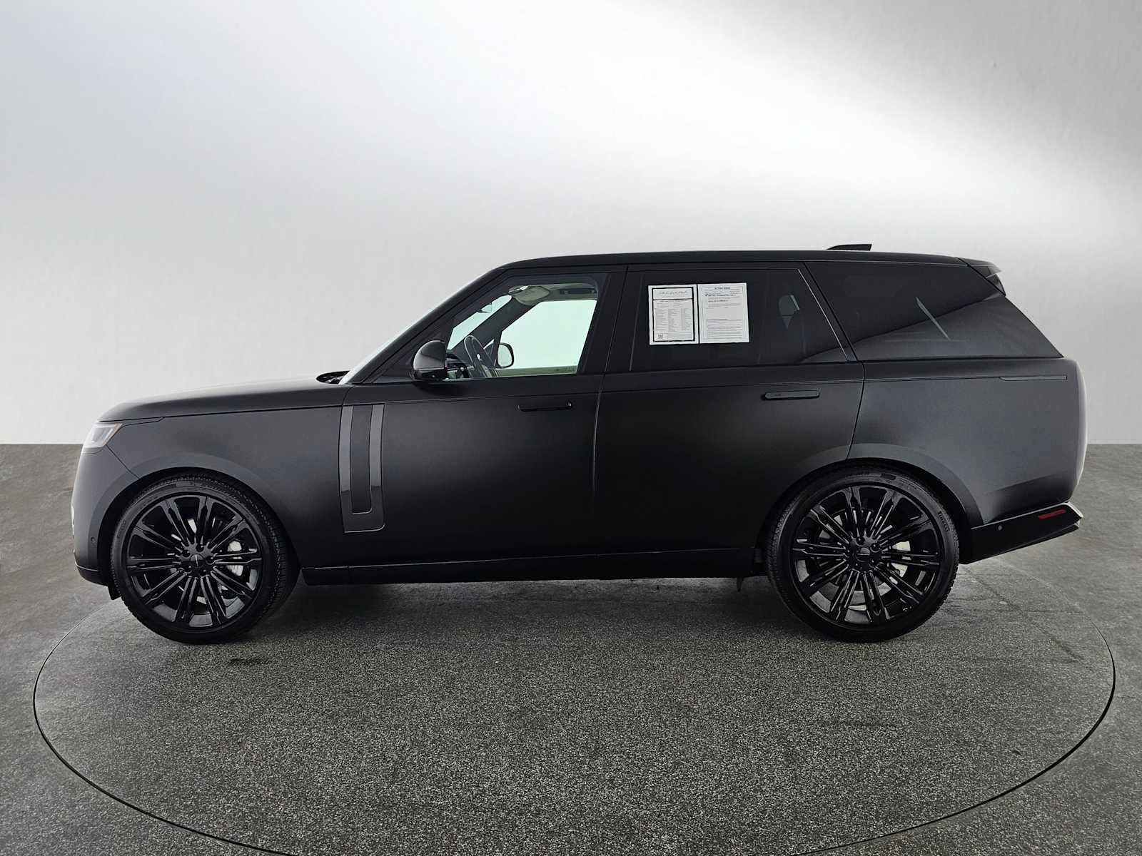 2026 Land Rover Range Rover SE