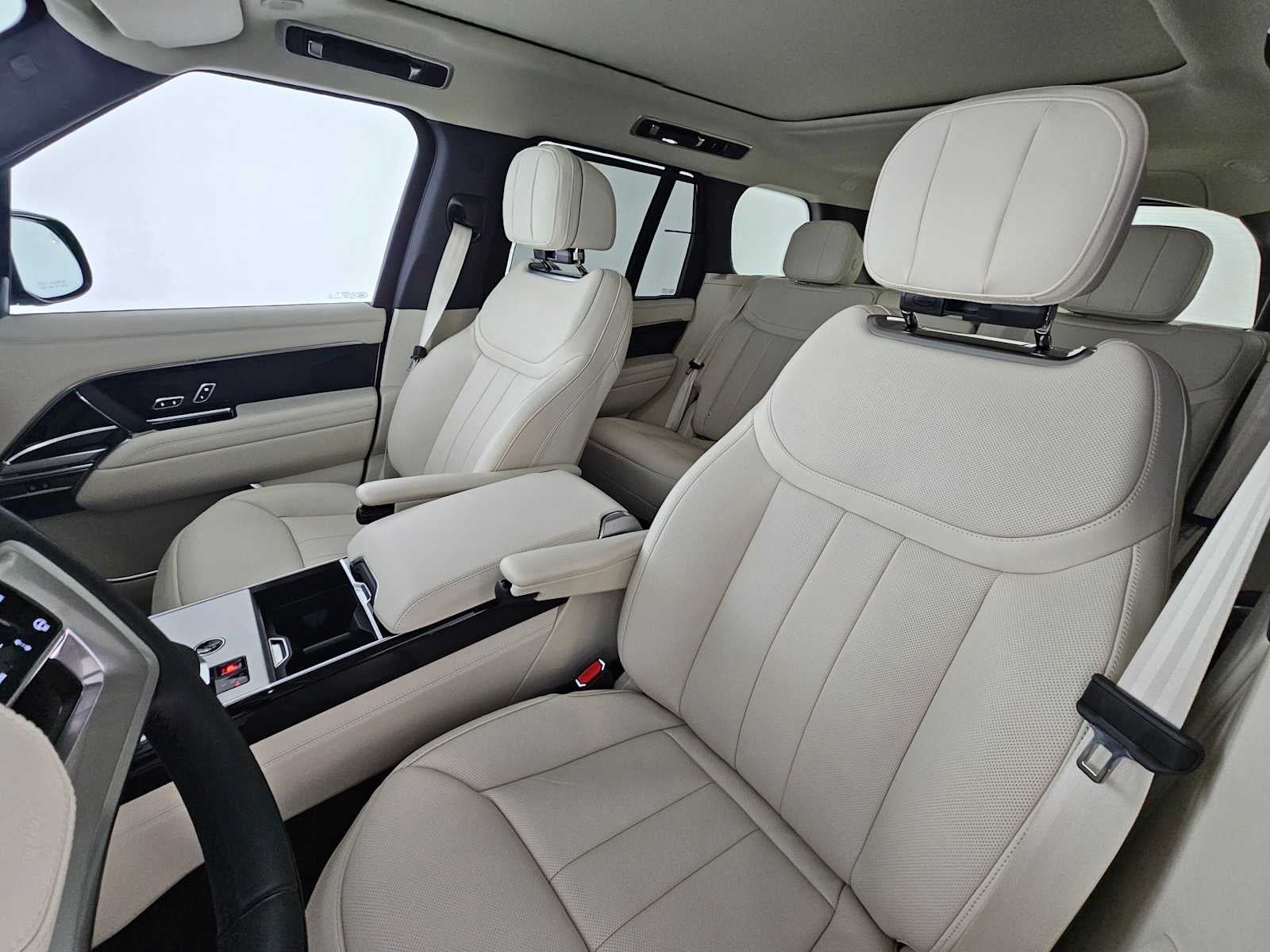 2026 Land Rover Range Rover SE