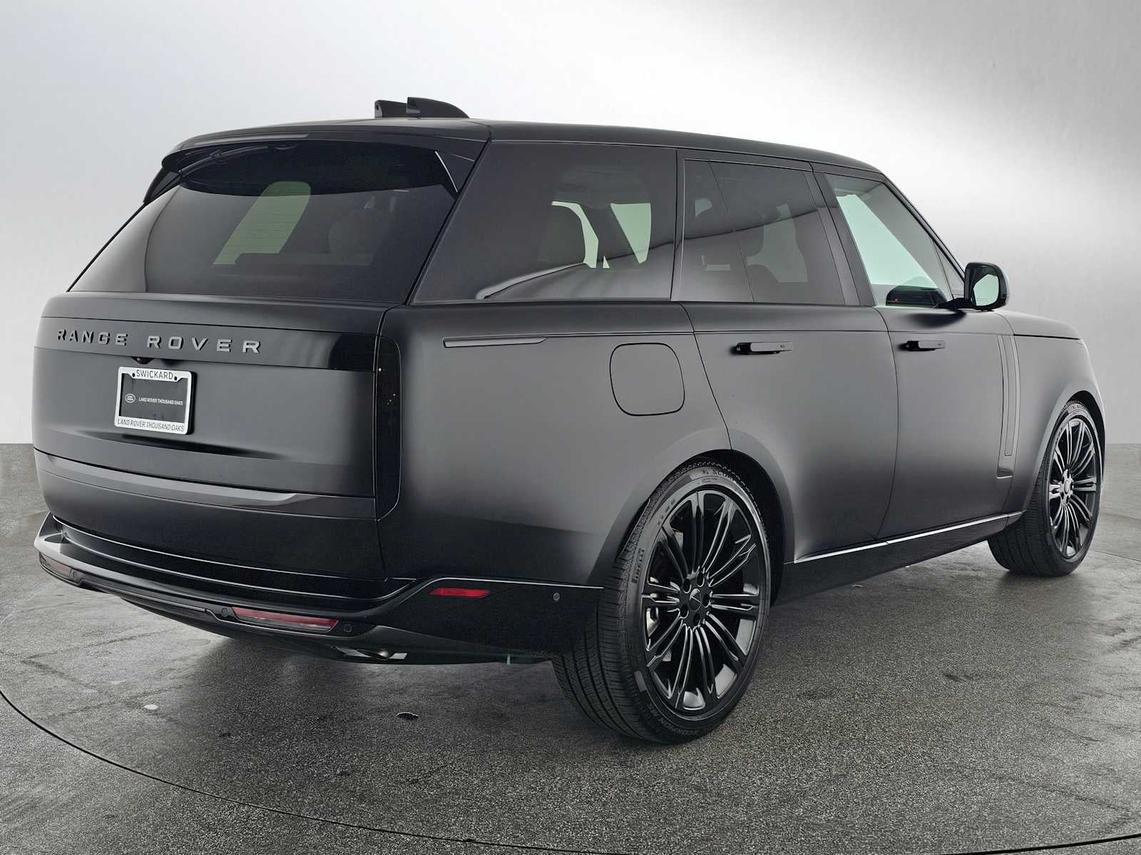 2026 Land Rover Range Rover SE