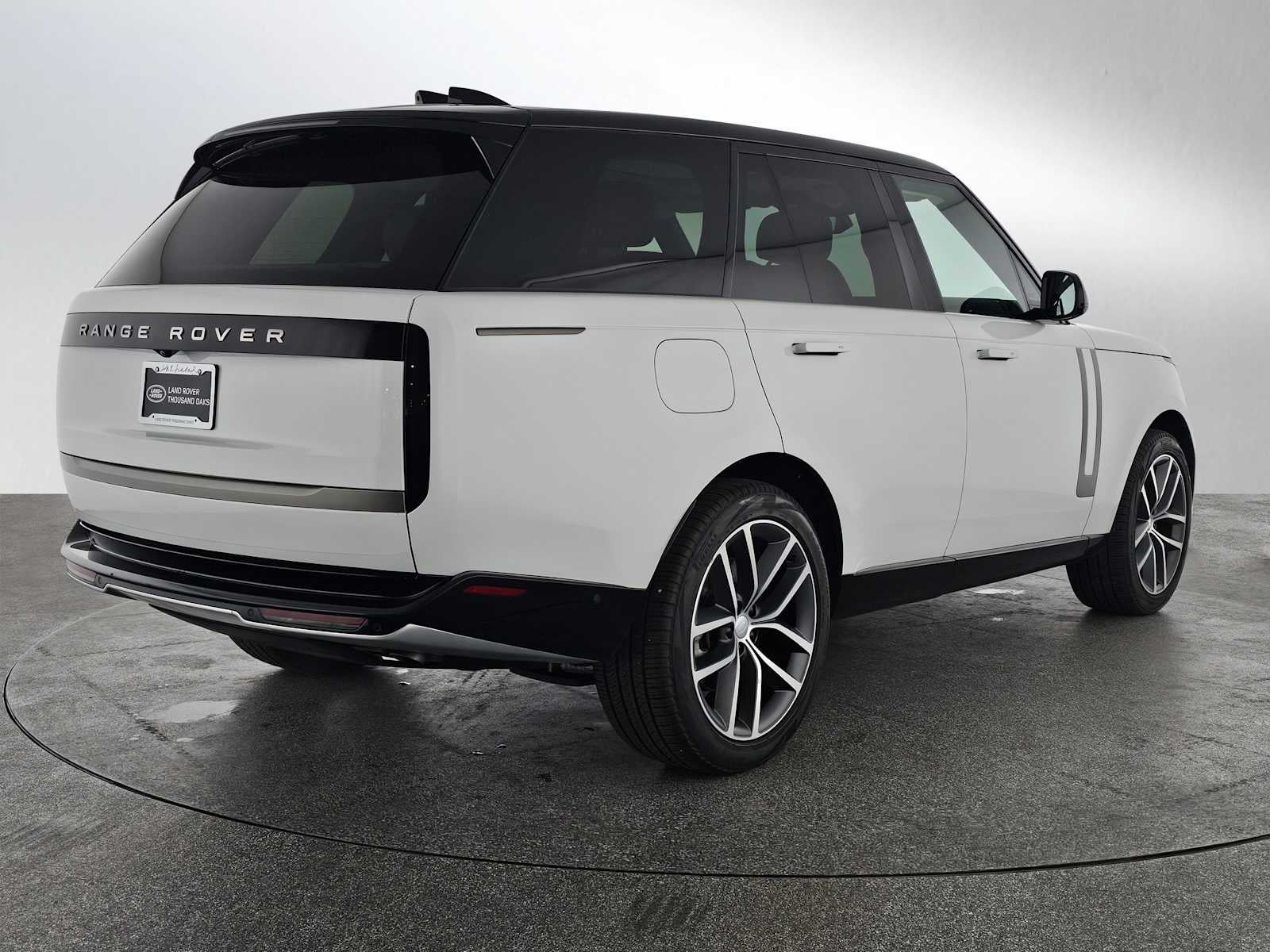 2024 Land Rover Range Rover SE