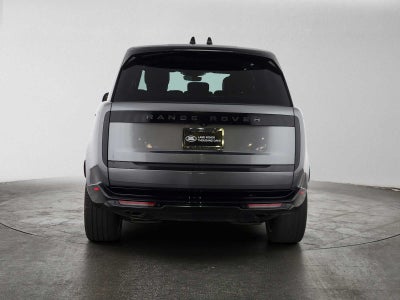 2025 Land Rover Range Rover SE