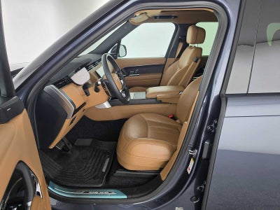 2025 Land Rover Range Rover SE