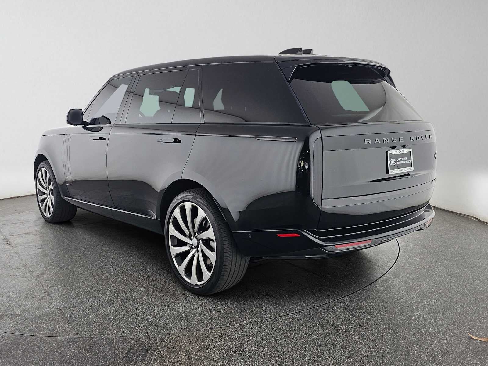 2023 Land Rover Range Rover SE