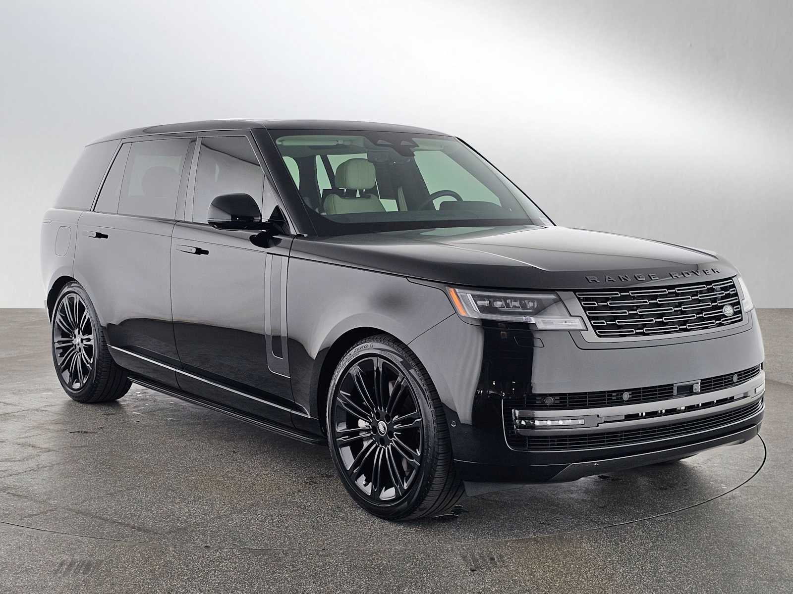 2024 Land Rover Range Rover SE