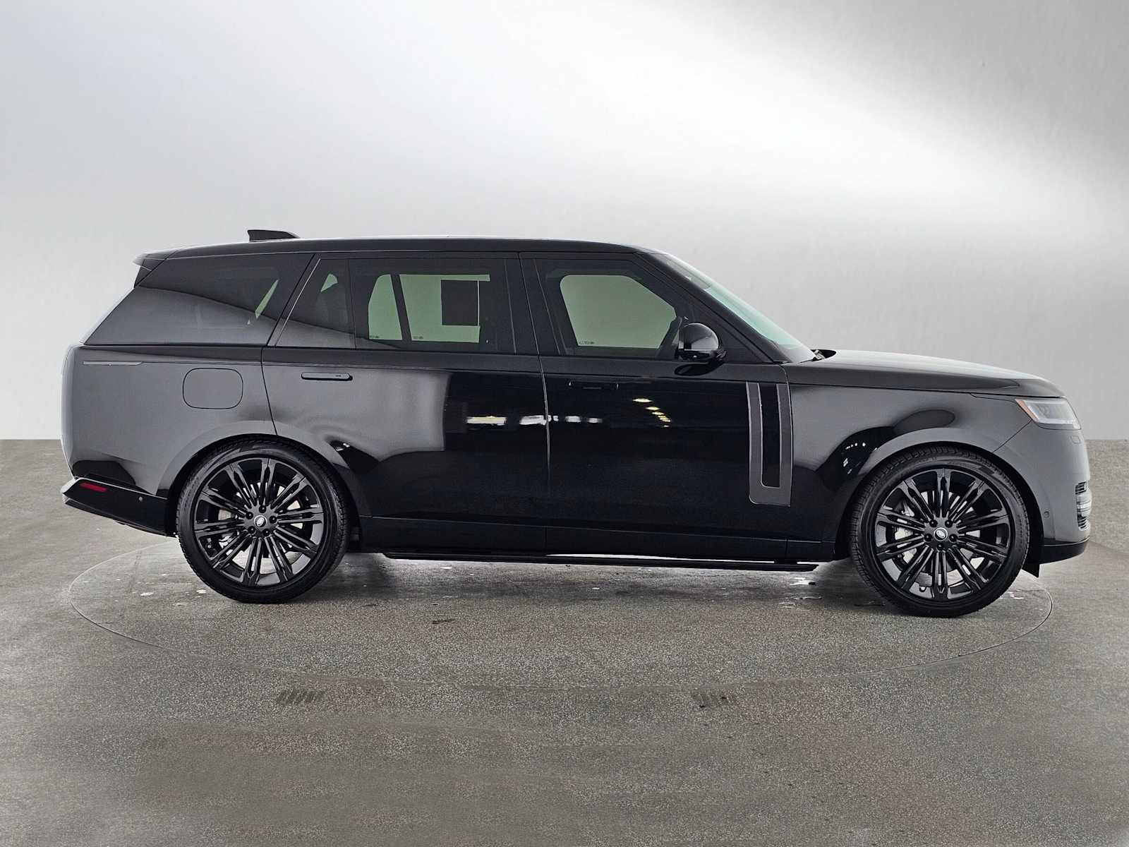 2024 Land Rover Range Rover SE