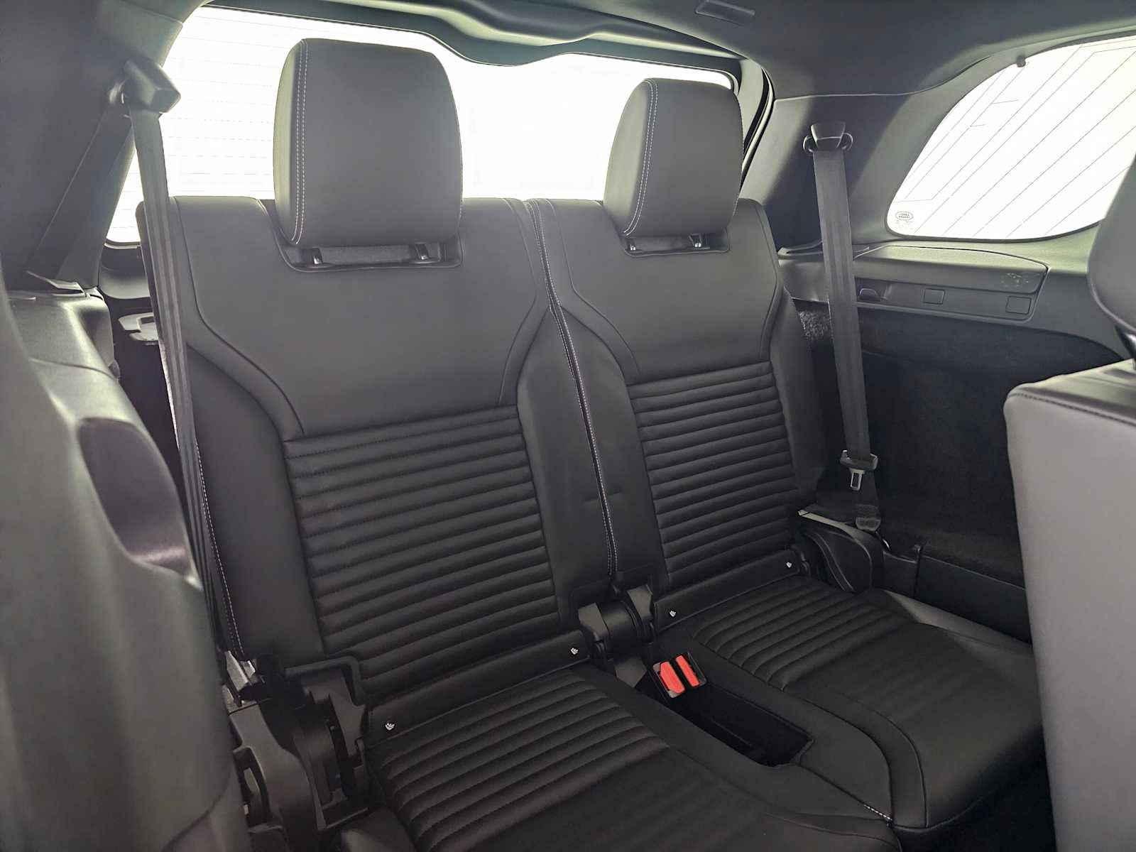 2025 Land Rover Discovery Dynamic SE