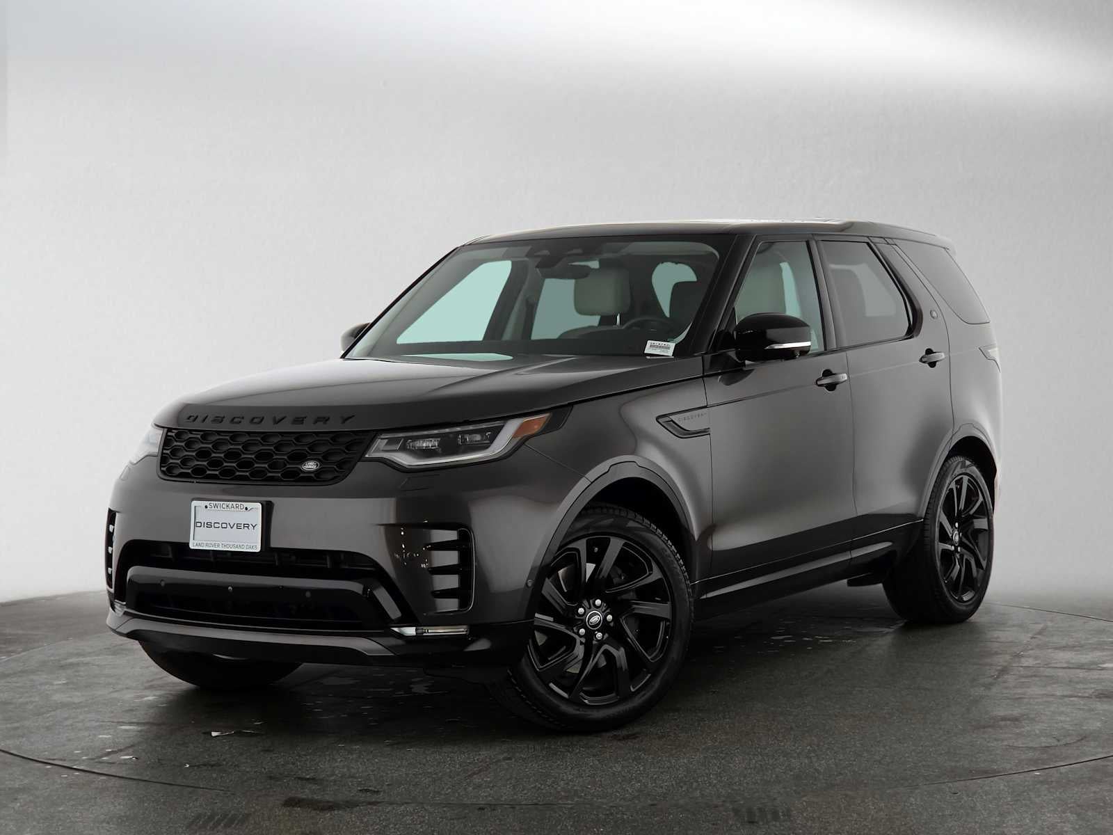 2025 Land Rover Discovery Dynamic SE