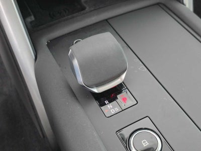 2025 Land Rover Discovery Dynamic SE