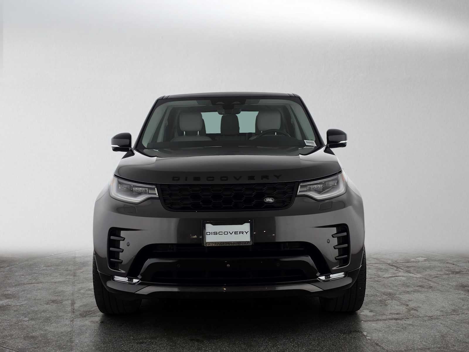 2025 Land Rover Discovery Dynamic SE