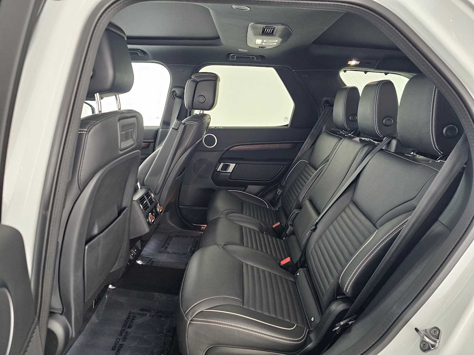 2024 Land Rover Discovery Dynamic SE