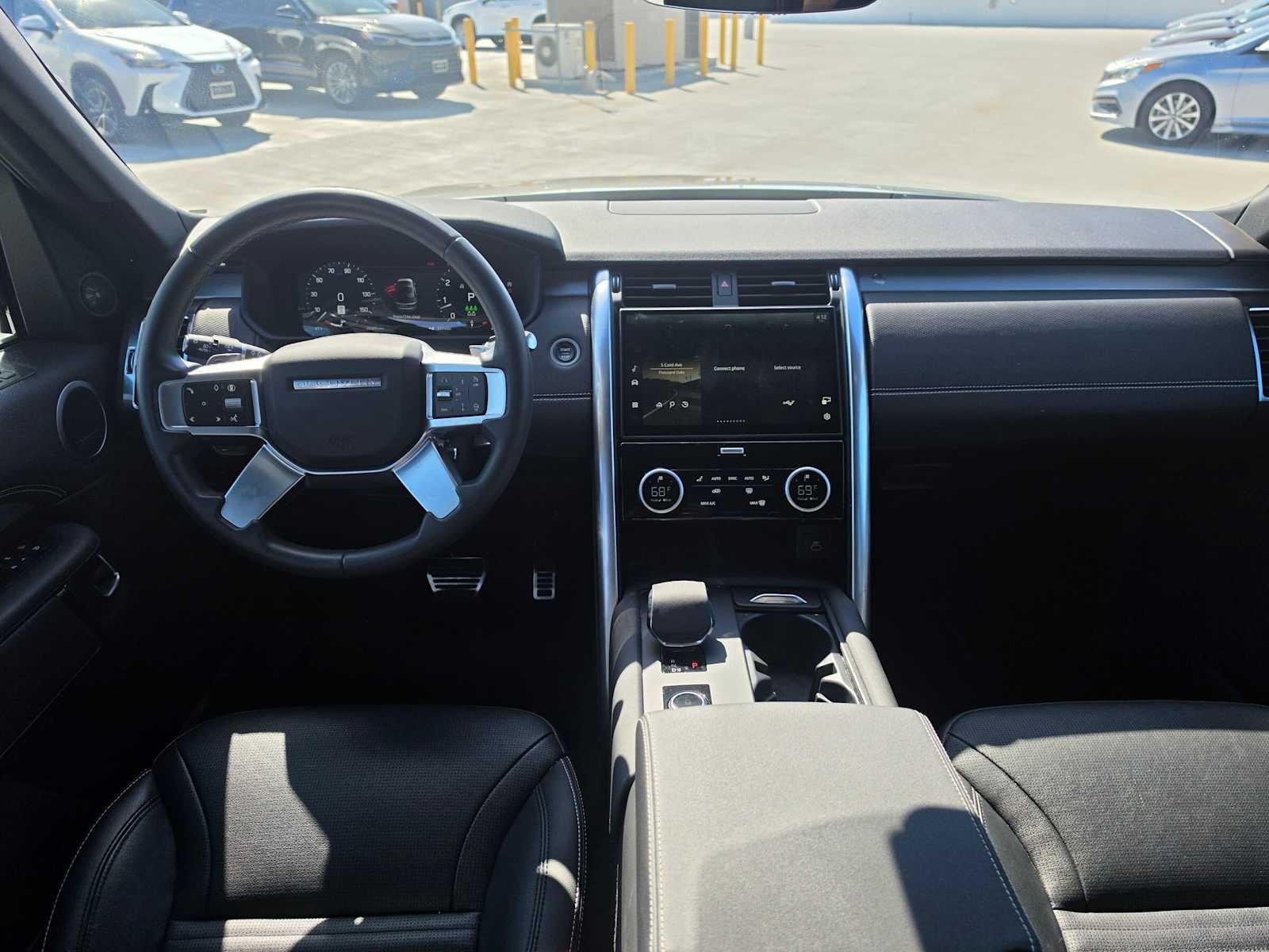 2024 Land Rover Discovery Dynamic SE