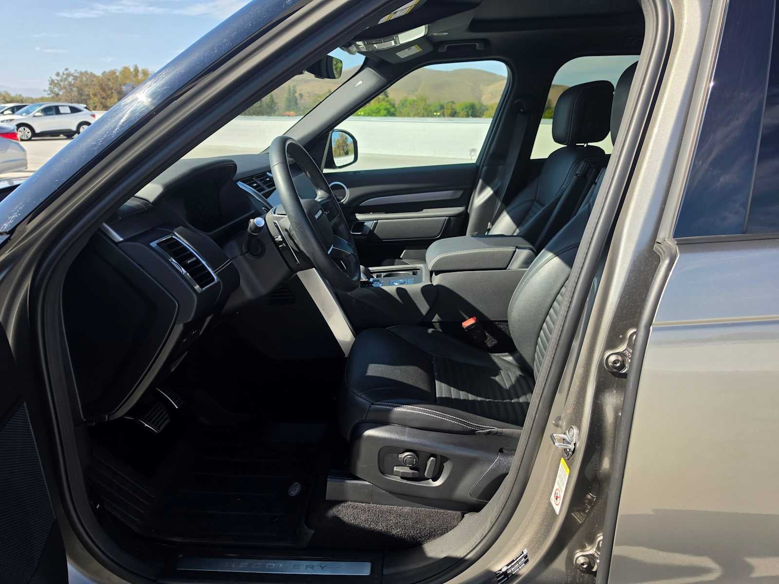 2024 Land Rover Discovery Dynamic SE