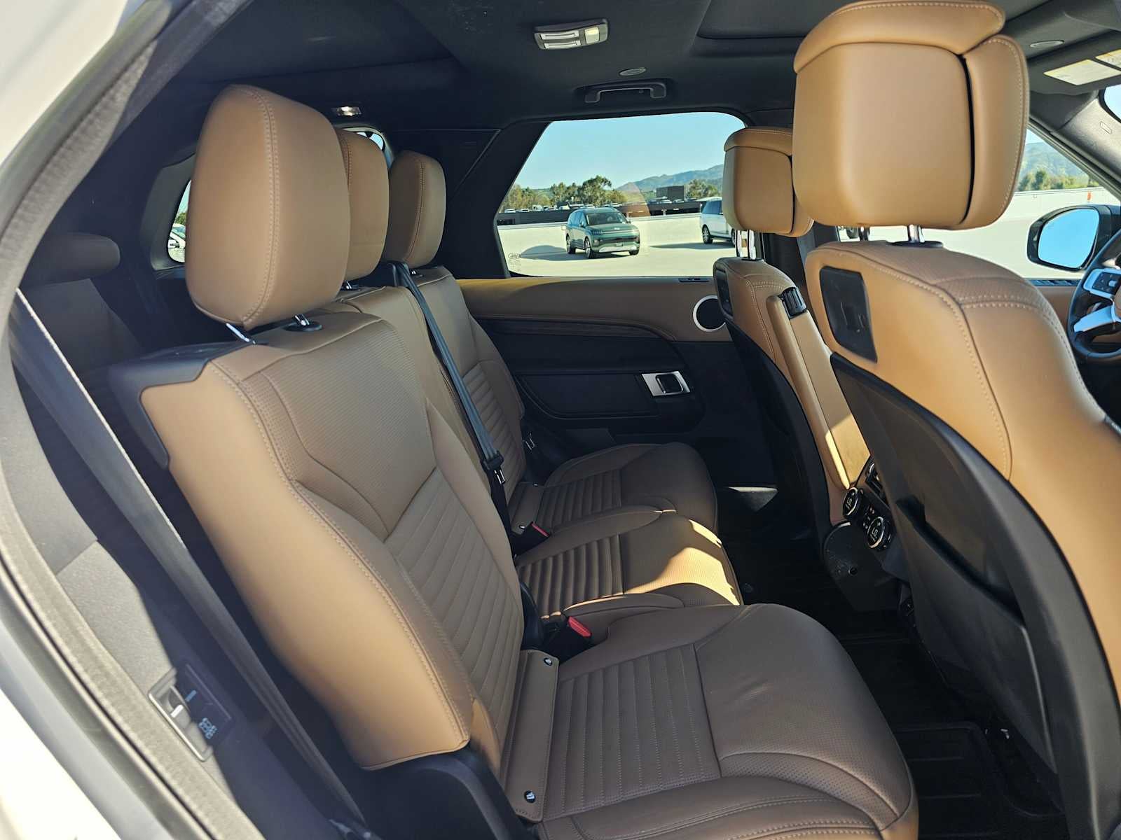 2023 Land Rover Discovery HSE R-Dynamic