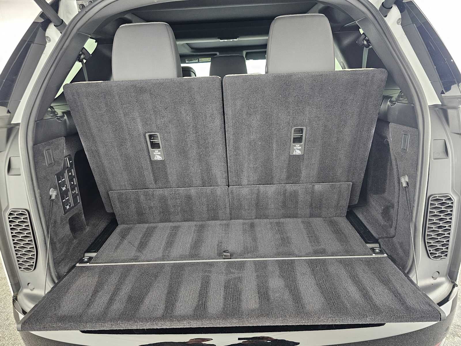 2023 Land Rover Discovery S R-Dynamic