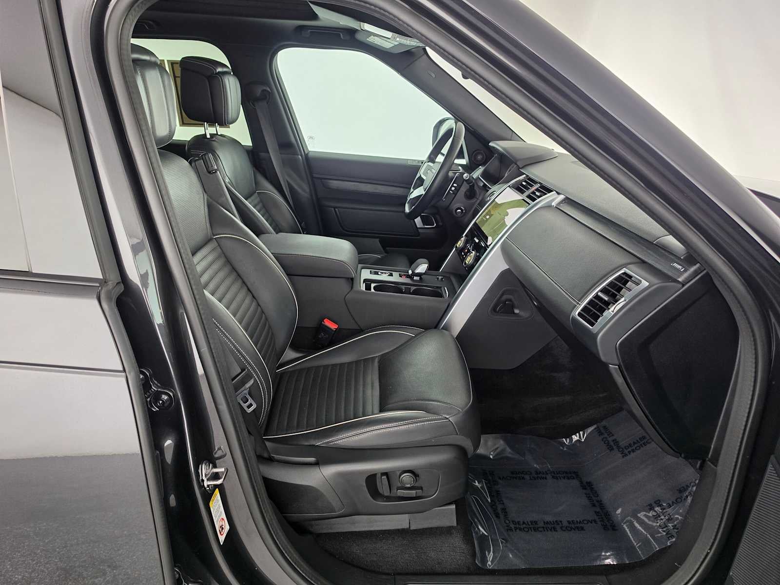 2023 Land Rover Discovery S R-Dynamic