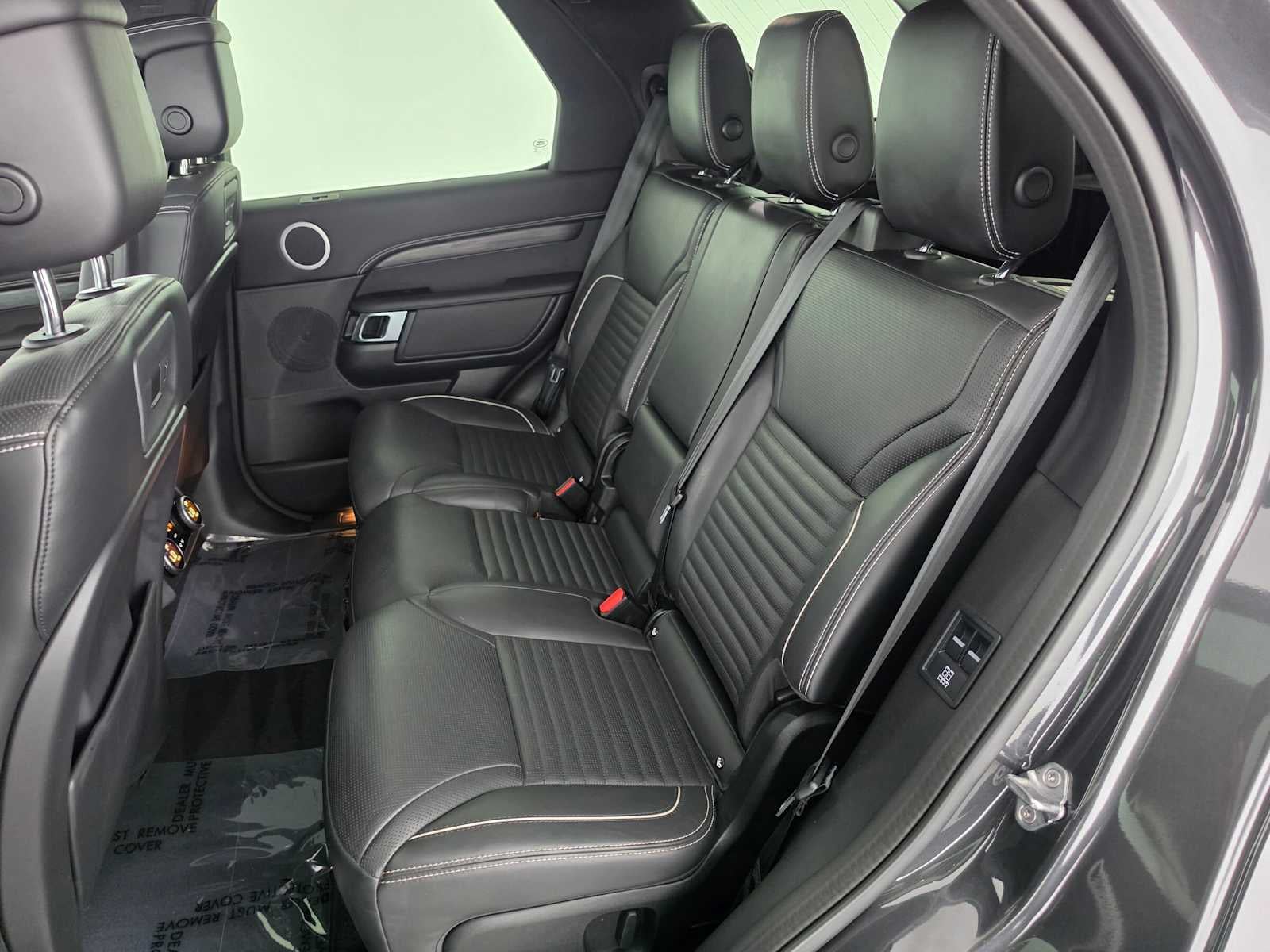 2023 Land Rover Discovery S R-Dynamic