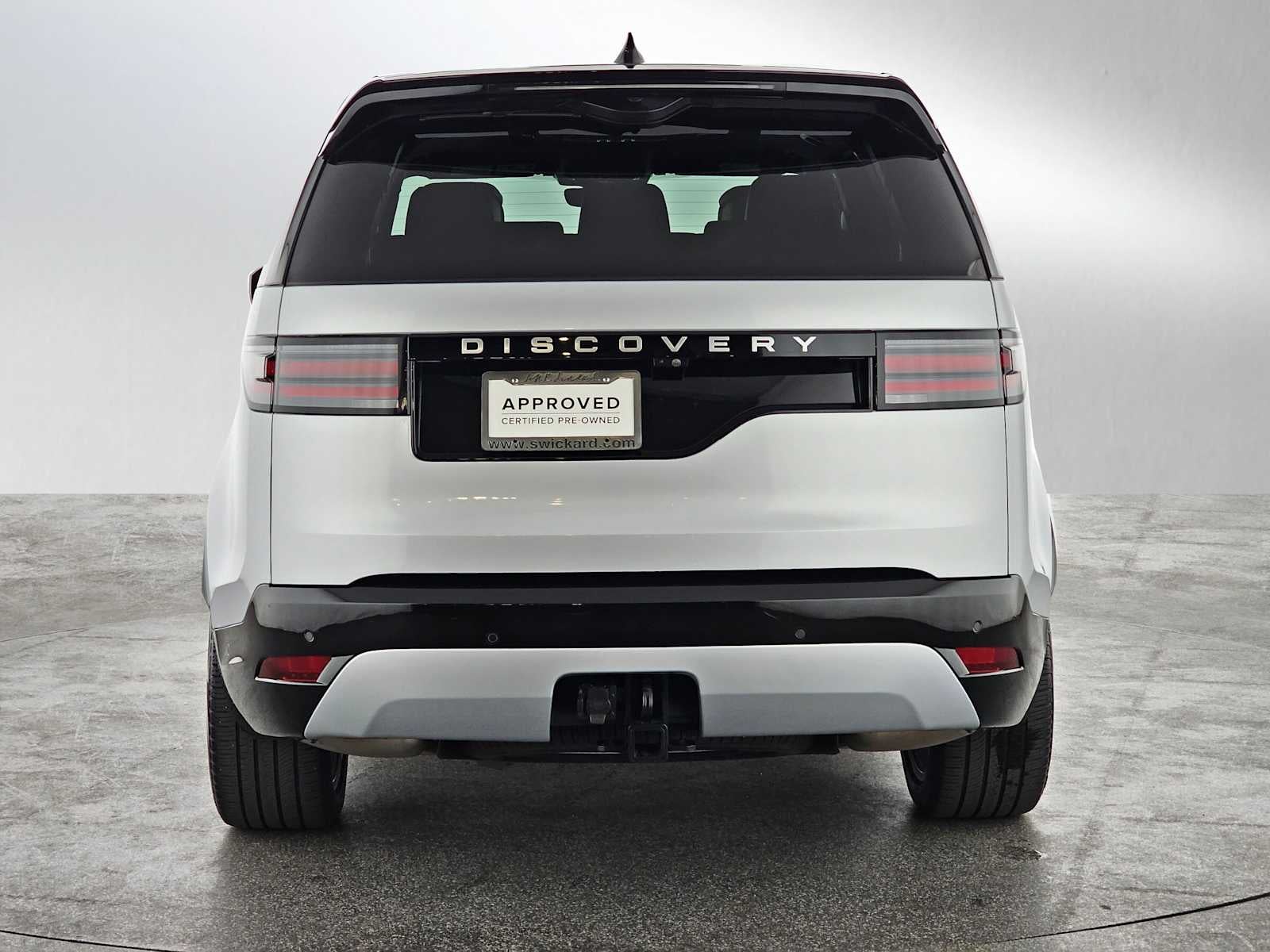 2024 Land Rover Discovery Metropolitan Edition