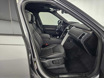 2023 Land Rover Discovery Metropolitan Edition