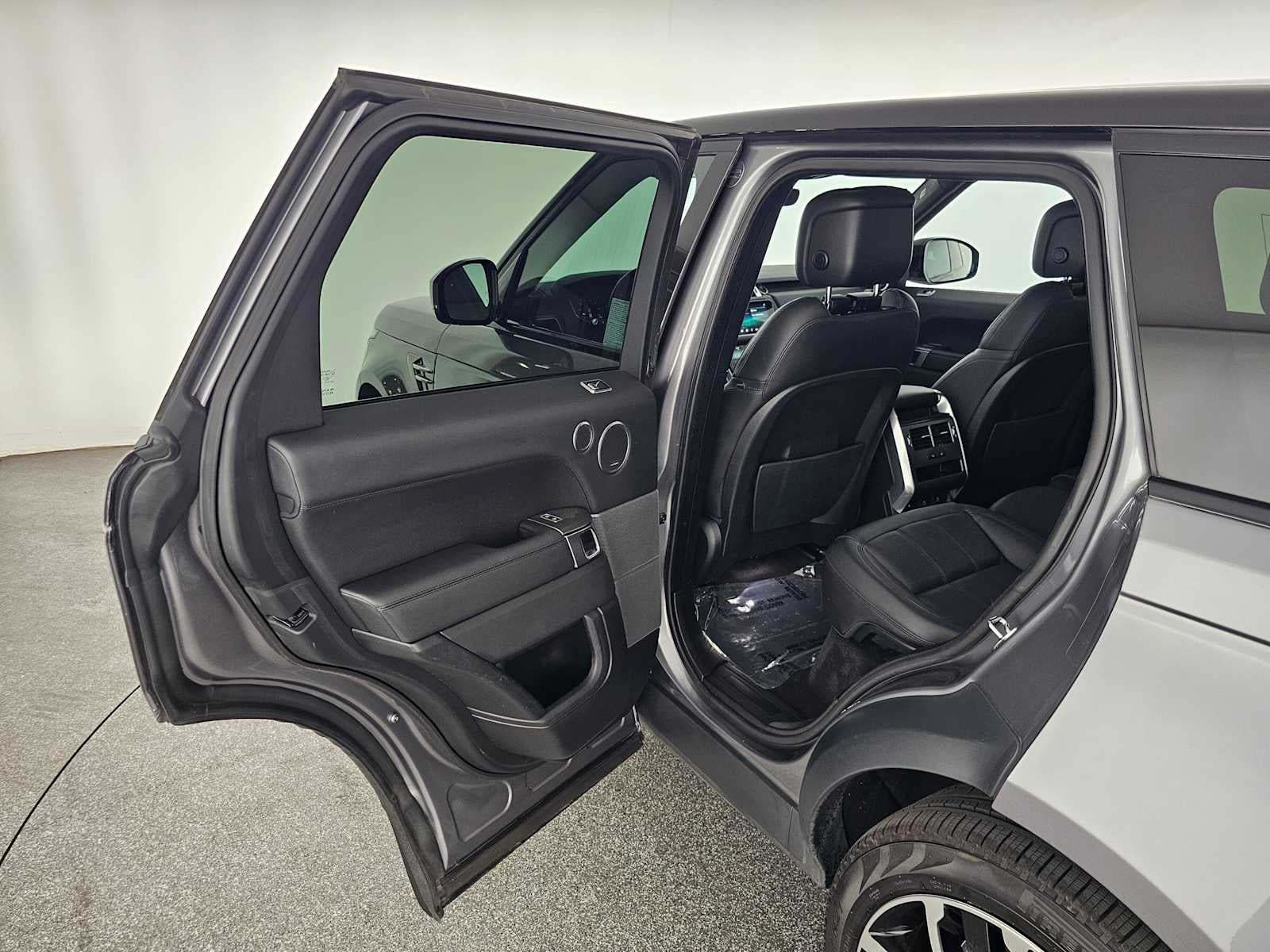 2022 Land Rover Range Rover Sport SE