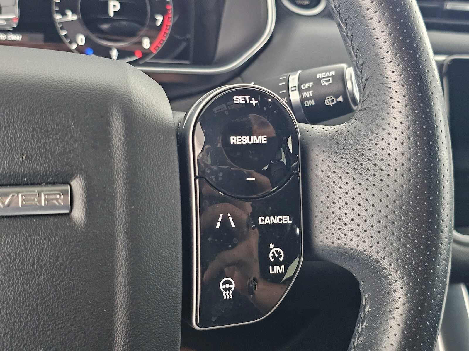 2022 Land Rover Range Rover Sport SE