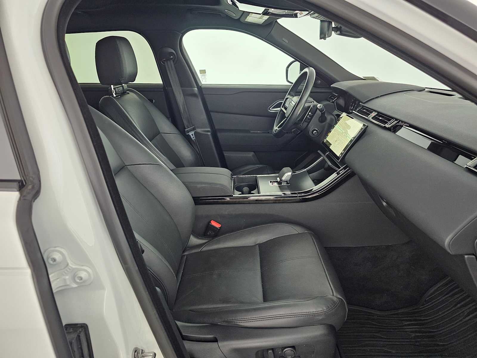 2024 Land Rover Range Rover Velar Dynamic SE