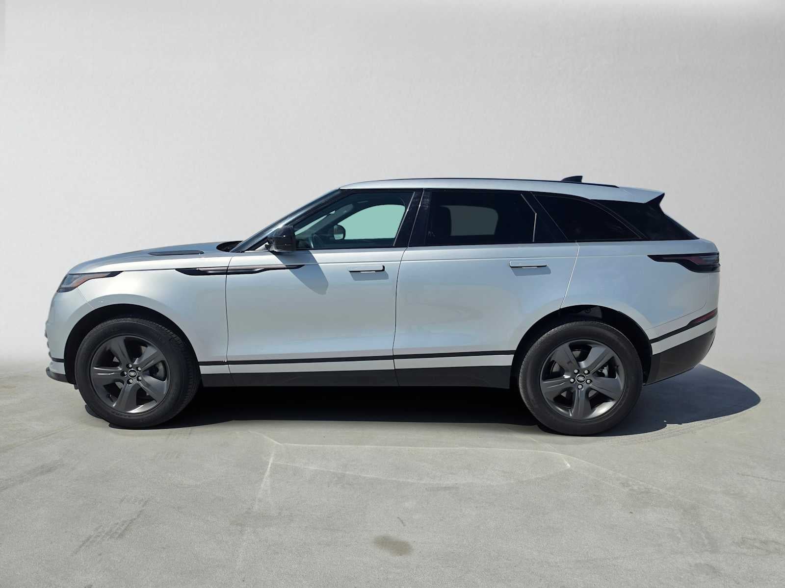 2024 Land Rover Range Rover Velar Dynamic SE
