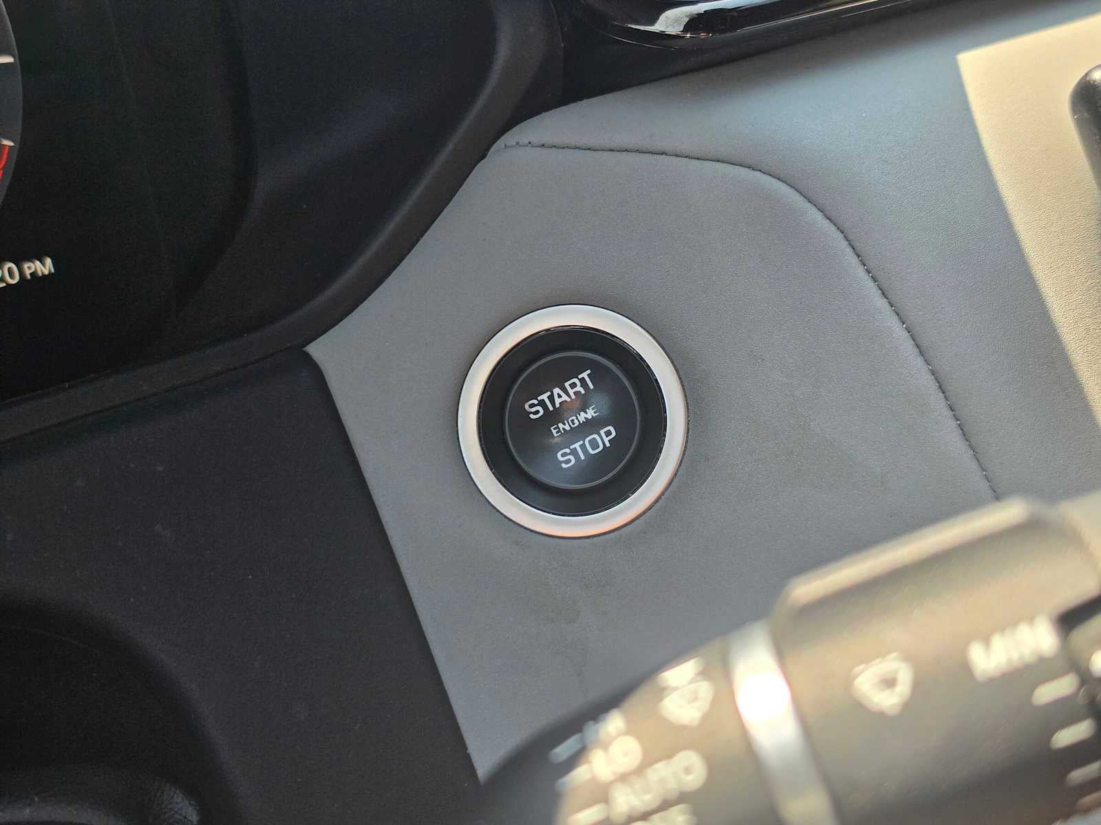 2024 Land Rover Range Rover Velar Dynamic SE