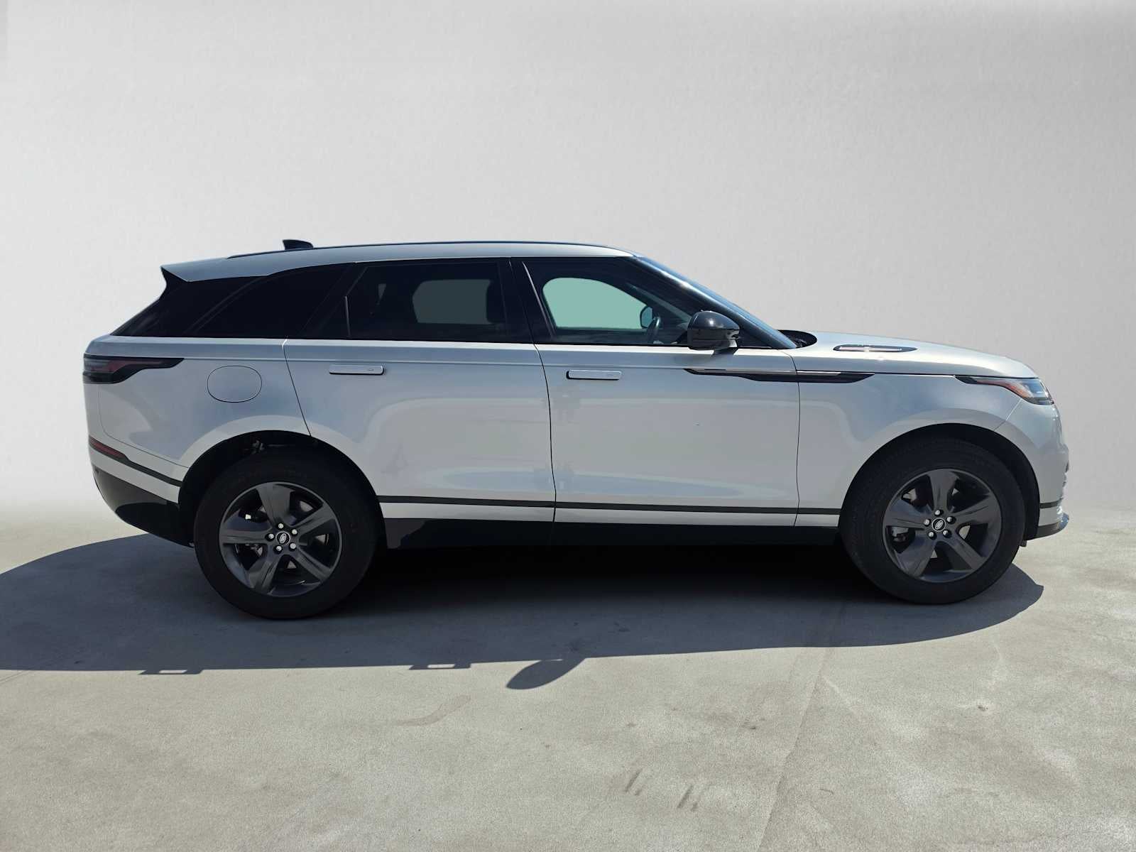 2024 Land Rover Range Rover Velar Dynamic SE