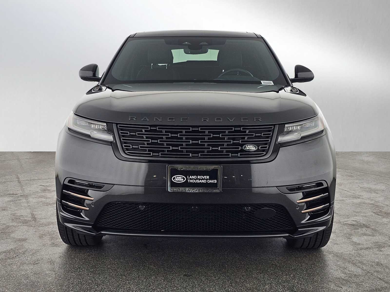 2025 Land Rover Range Rover Velar Dynamic SE